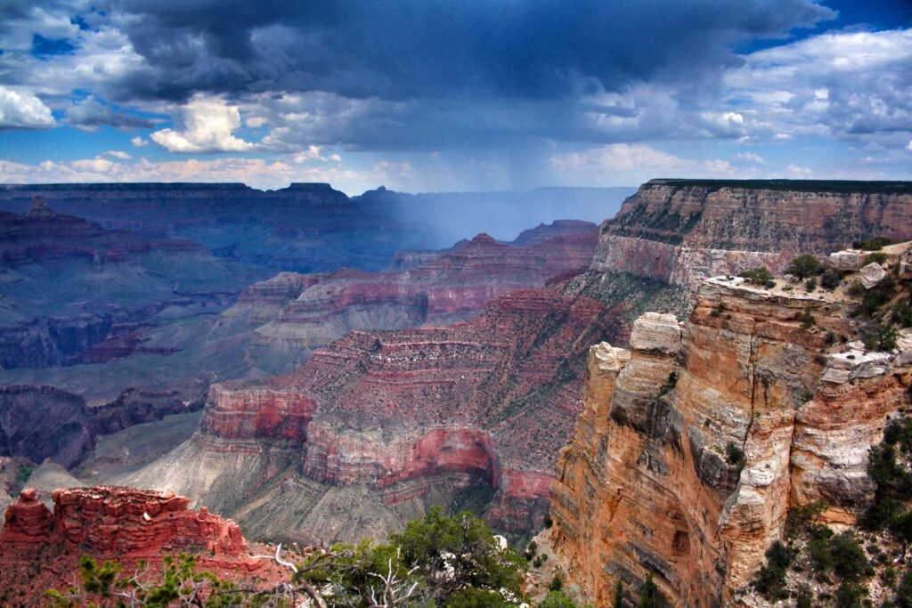 cloud of rain over the Grand Canyon