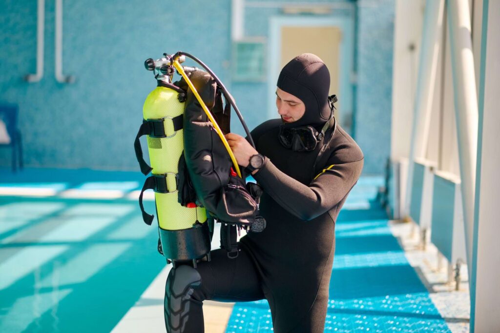 How to Become a Divemaster